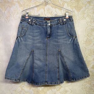 All American Girl Wax Jeans Mini Skirt Womens Size Medium Y2K Denim Faded Flare